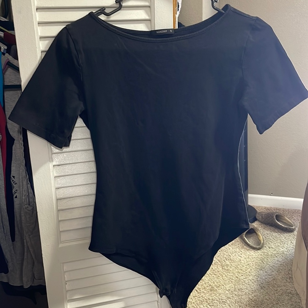 Black tshirt bodysuit. Size small. Brand is mandiup. Super comfy